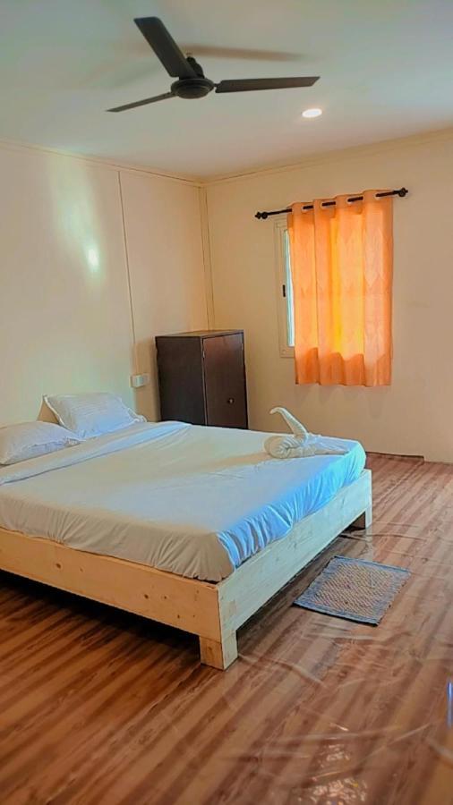 Shantaram Beach Huts 아람볼 외부 사진